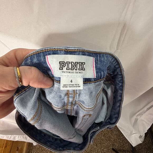 PINK VS Frayed Hem Denim Shorts Size 4/W30 Blue Wash - Picture 4 of 4